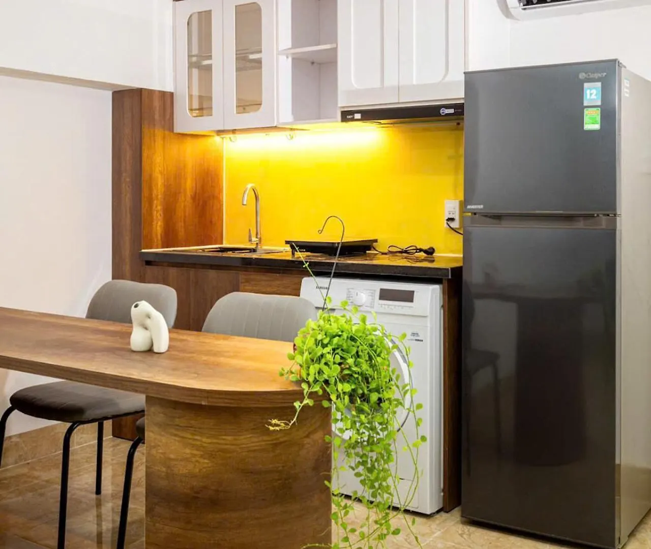 Sweet Rentals Homes - Cozy Studio W Kitchen & Netflix Ho Chi Minh City Bed & Breakfast